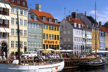 Canal en Copenhague, Dinamarca