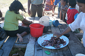 Preparando la comida, Campamento de pescado, Alunaga, Sumatra, I