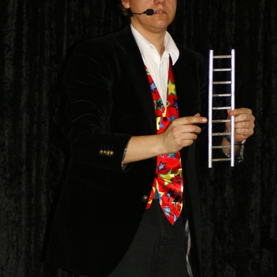 CLIFF THE MAGICIAN 2008 27