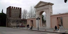 Puerta de Madrid, Alcalá de Henares, Comunidad de Madrid