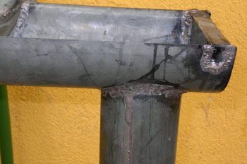 Enlace canalón y bajante de cinc