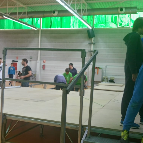 2018_056_14_Montando el Escenario para la Gaduación_CEIP FDLR_2017-2018 5