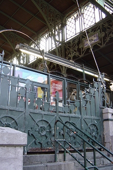 Entrada al mercado central de Zaragoza