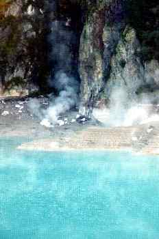 Fumarolas rodeando el crater Inferno, Nueva Zelanda