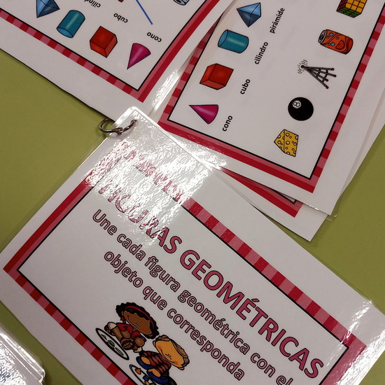 MATERIALES ESPECIFICOS PARA EL DESARROLLO DEL PENSAMIENTO LÓGICO EN EL TRABAJO CON ALUMNOS TEA 2