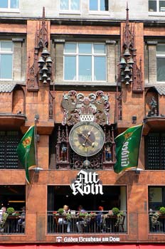 Carrillón en una cervecería de Colonia, Alemania