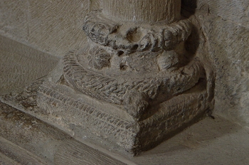 Detalle de columna y basa, Huesca