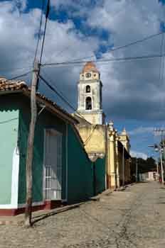 Calle de una barriada, Cuba