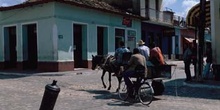 Carro tirado por un caballo, Cuba