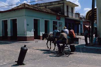 Carro tirado por un caballo, Cuba