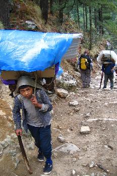 Niño porteador