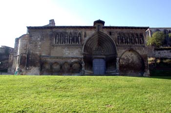 Fachada de la Iglesia del Santo Sepulcro, Estella, Navarra