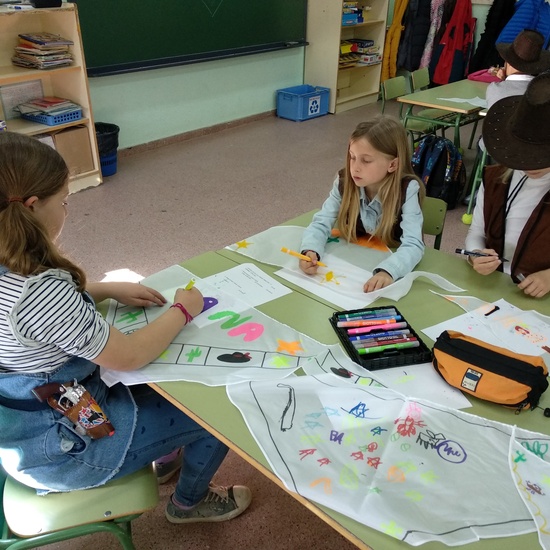 2º coloreando sus bandanas 10