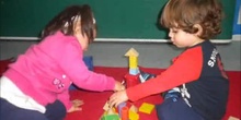 Juego de construcciones y emociones