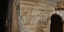 Capitel representando el Arca de Noe, Huesca