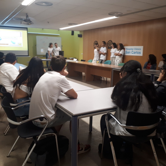 2023.09.30 Noche Investigadores - Comunicando con las células