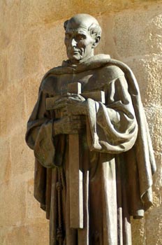 Estatua de San Pedro de Alcántara, Cáceres