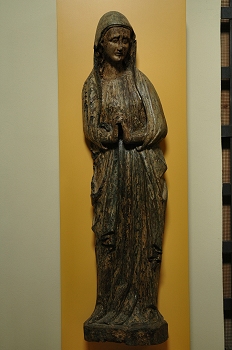 María madre de Jesús. Madera policromada, Huesca