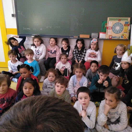 CUENTACUENTOS INFANTIL. día del libro 18-19 30