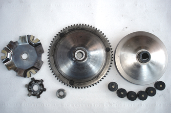 Ciclomotor. Despiece del variador de velocidad . Vista de poleas