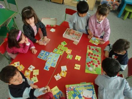 Las Abejas construyen su  panal 6