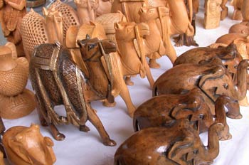 Figuras talladas en madera