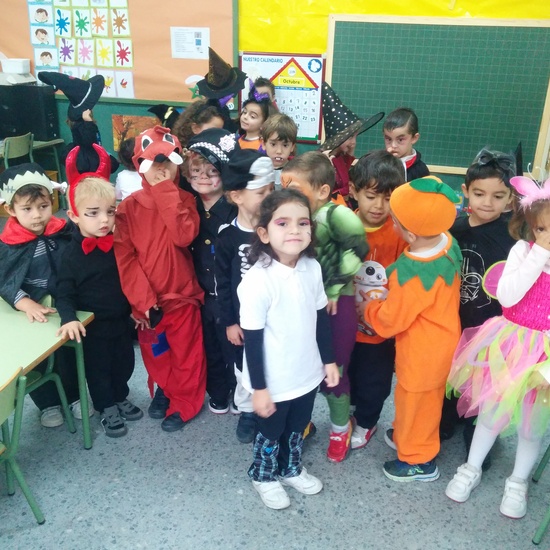 2016_11_INF 4A CELEBRA EL OTOÑO Y HALLOWEEN 16