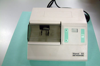 Vibrador de amalgama