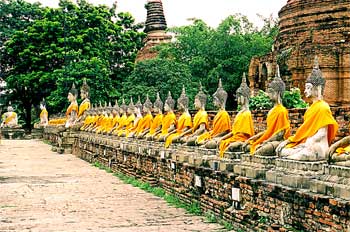 Fila de Budas, Tailandia