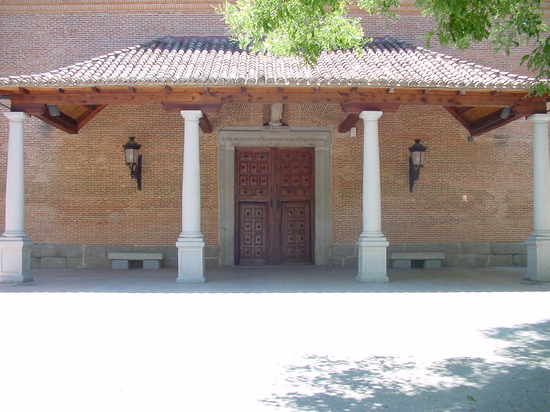 Puerta de iglesia en Leganés