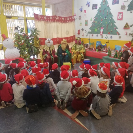 VISITA REYES MAGOS. 1. 18-19 30