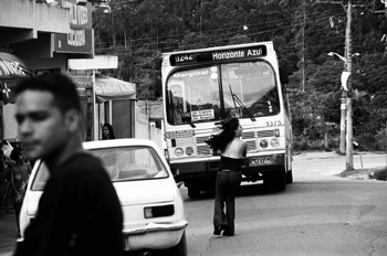 Autobús, favela Horizonte Azul, Sao Paulo, Brasil