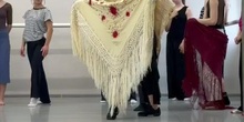 Clase de mantillas (Danza Española) en intercambio Erasmus+