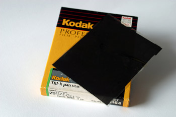 Película 10,2x12,7cm Kodak Tri-x (caja 25)