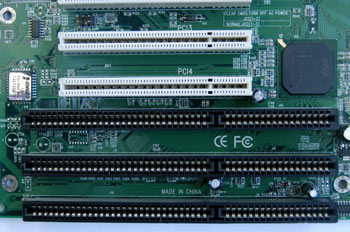 Detalle de slot de expansión ISA 16 bits