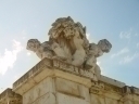 Detalle de escultura de ángeles en Aranjuez