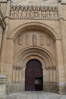 Portada de las Cadenas, Catedral de Ciudad Rodrigo, Salamanca, C
