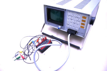 Analizador Lógico AL-1610 con accesorios incluidos