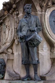 Escultura de un tamborilero, Villaviciosa, Principado de Asturia