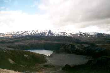 Lago Tama en el Parque Nacional de Tongariro, Nueva Zelanda