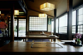 Interior de un restaurante japonés