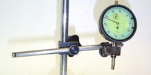 Reloj comparador y soporte magnético
