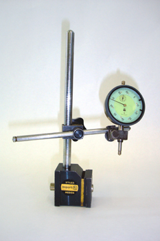 Reloj comparador y soporte magnético