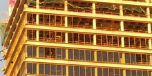 Edificio en construcción. Estructura entramada.