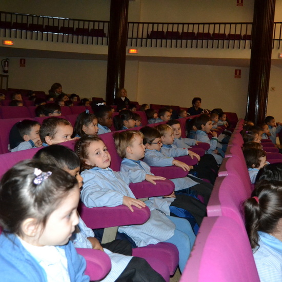 TEATRO LA CHARLOJA. “KAMELOT” 30