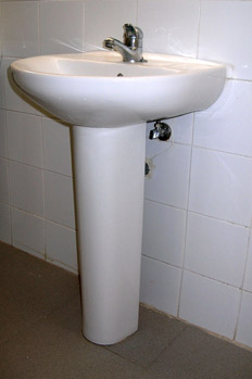 Lavabo con pedestal
