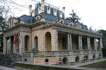 Torre Malagrida, Olot, Garrotxa, Gerona