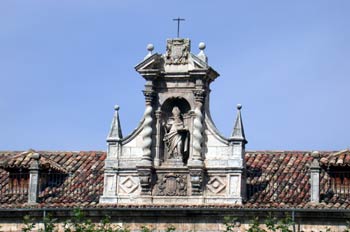 Ornamentación en tejado