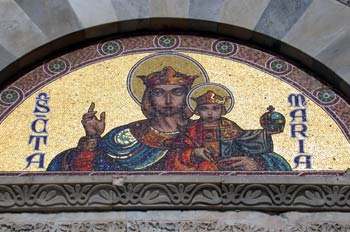 Detalle de la fachada de la Catedral de Santa María, Cagliari, C