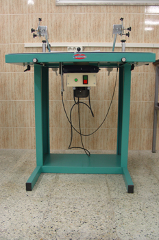 Máquina de pliego manual